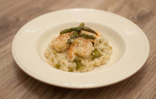 Risotto met garnalen en groene asperges