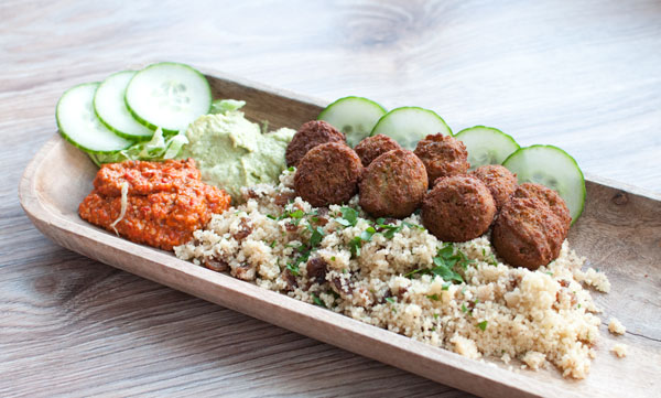 Kruidige couscous met falafel