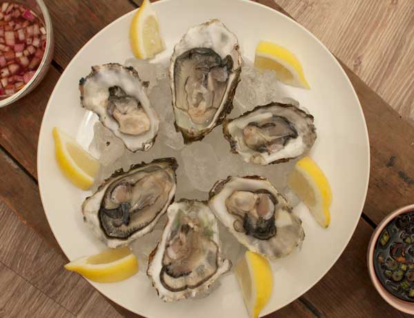 Oesters met 2 soorten vinaigrette