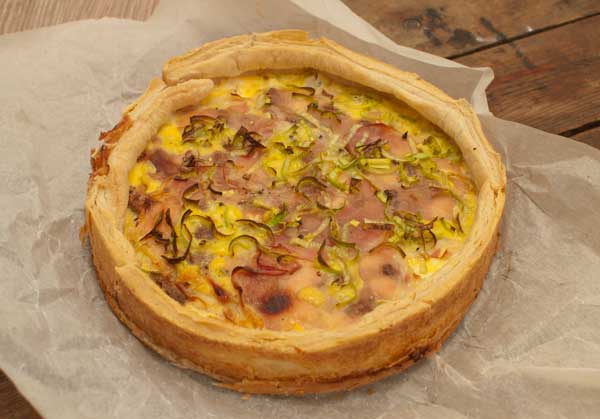Geitenkaasquiche met walnoten en bacon