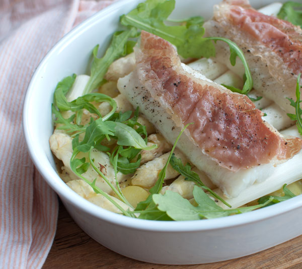 Ovenschotel met witte asperges en kabeljauw