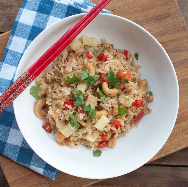 Gebakken rijst met ananas