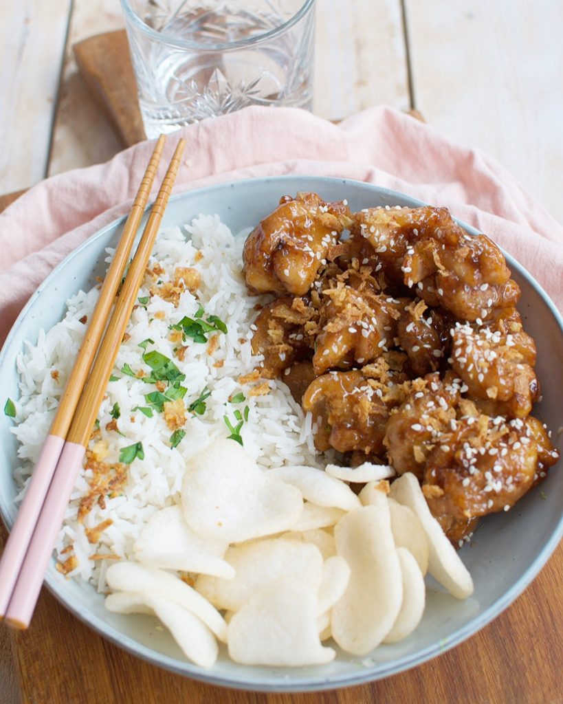 Krokante honing kip met rijst