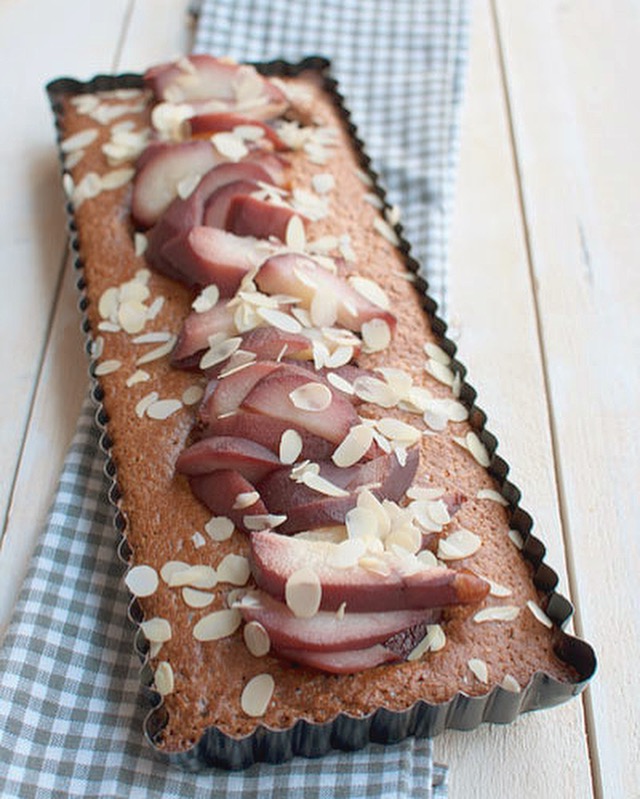 Stoofperentaart met amandel en speculaas