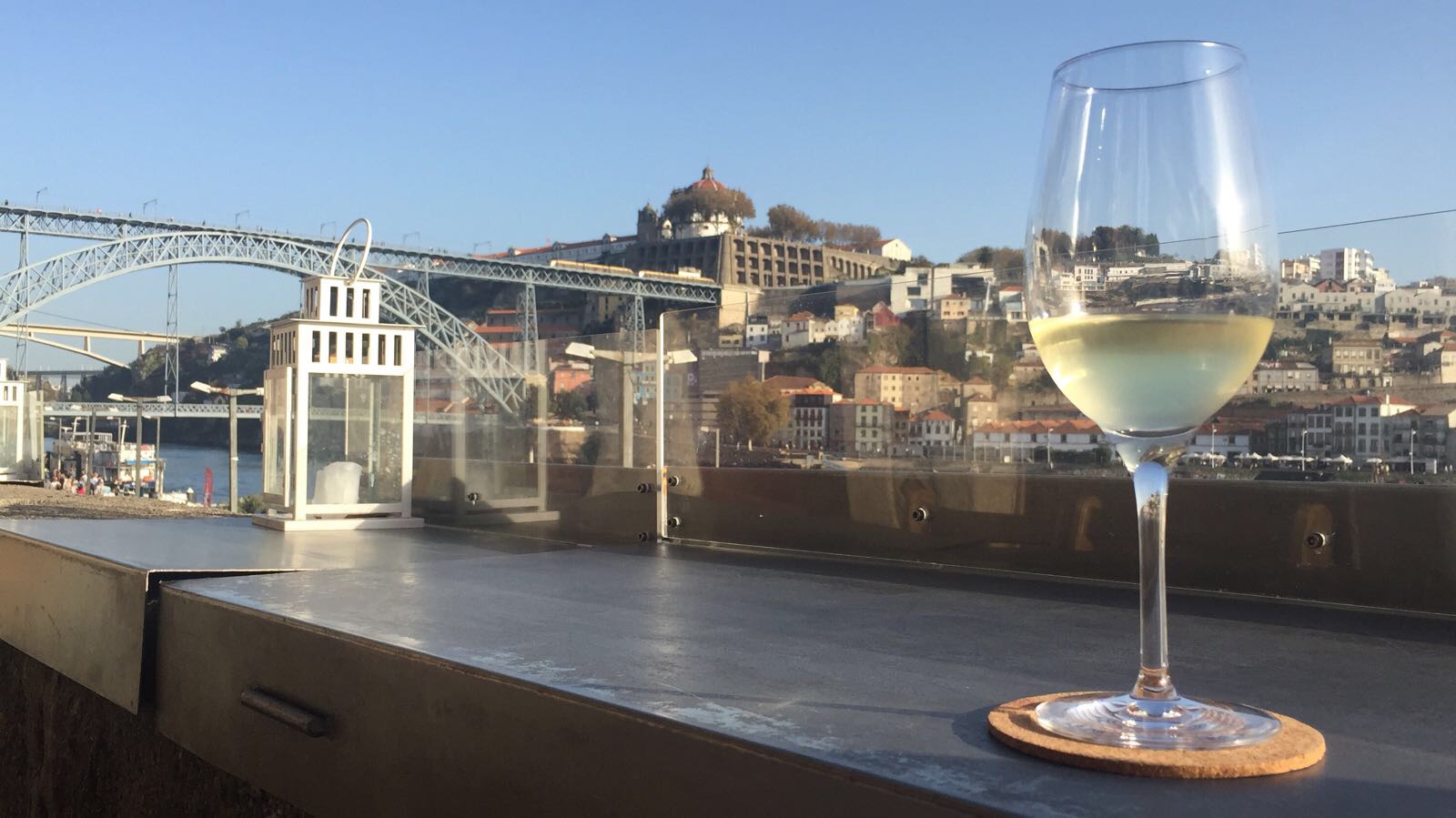 Wijn drinken Porto