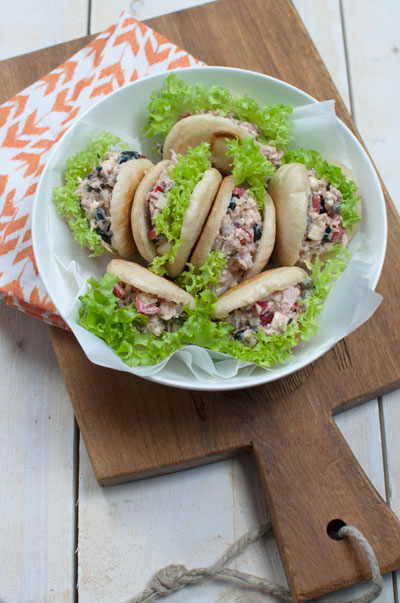 Marokkaanse panbroodjes met tonijnsalade