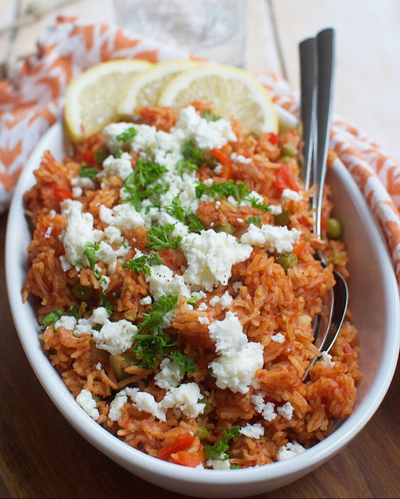Griekse tomatenrijst met feta en citroen