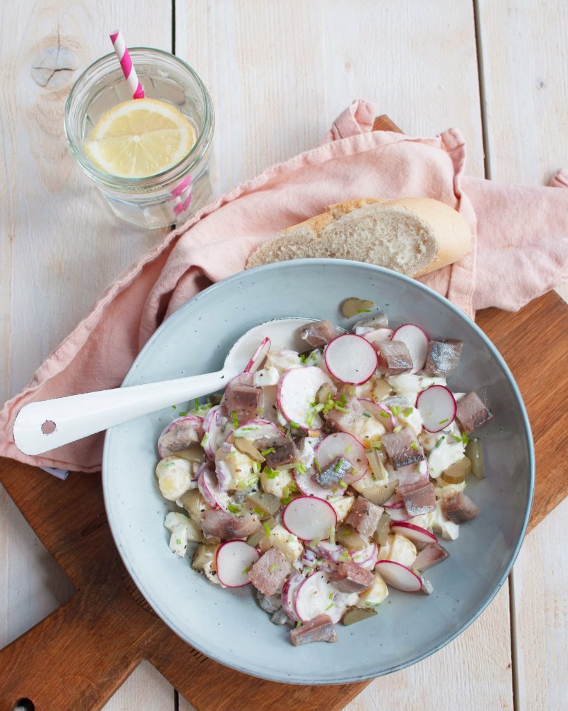 Aardappelsalade met radijs en haring