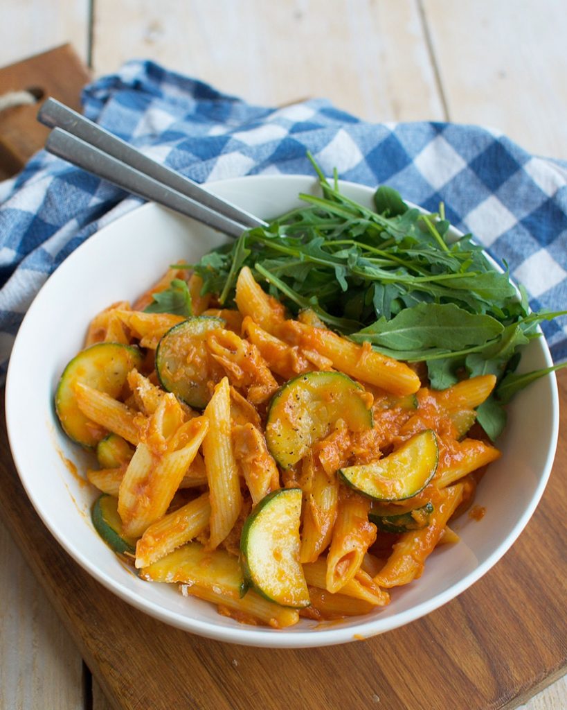 Pasta met tonijn en courgette