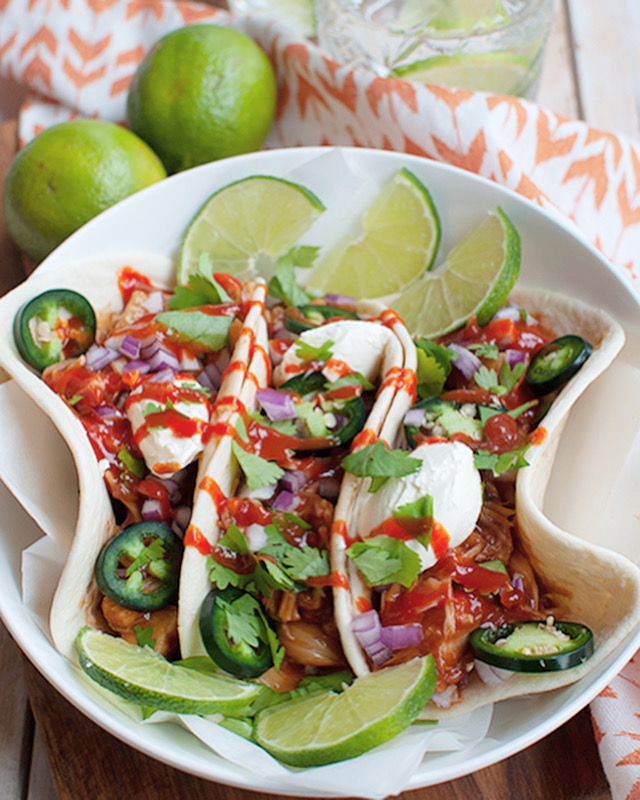 Taco's met barbecue pulled jackfruit
