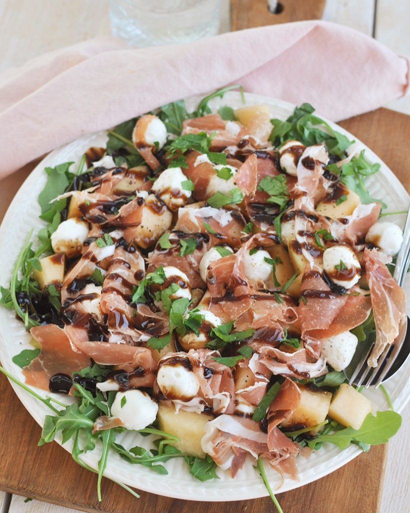 's Zomerse salade met meloen en ham