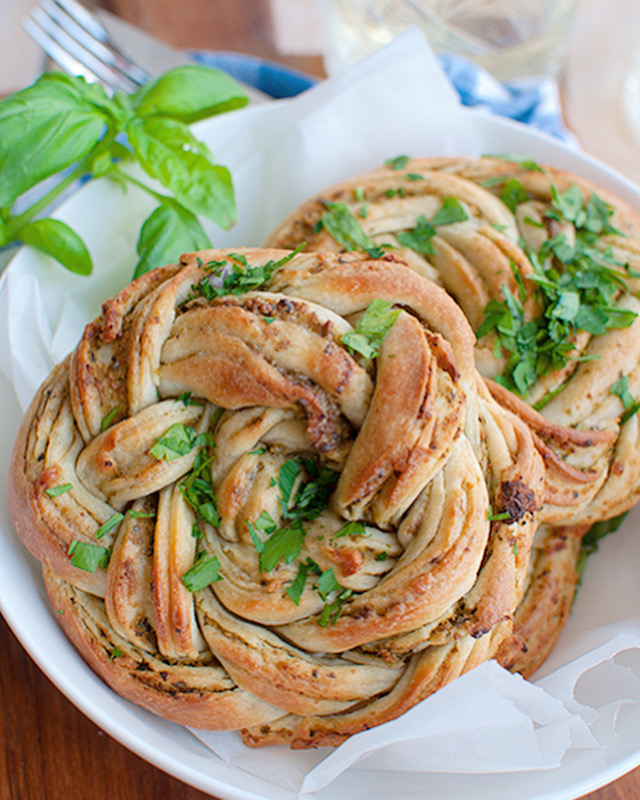 Zelf pestobroodjes maken