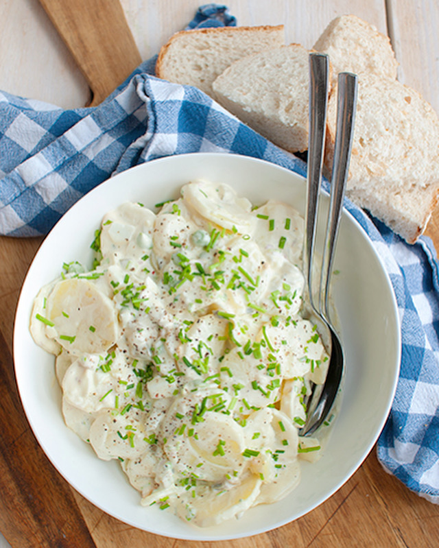 Ouderwets lekkere aardappelsalade met augurk